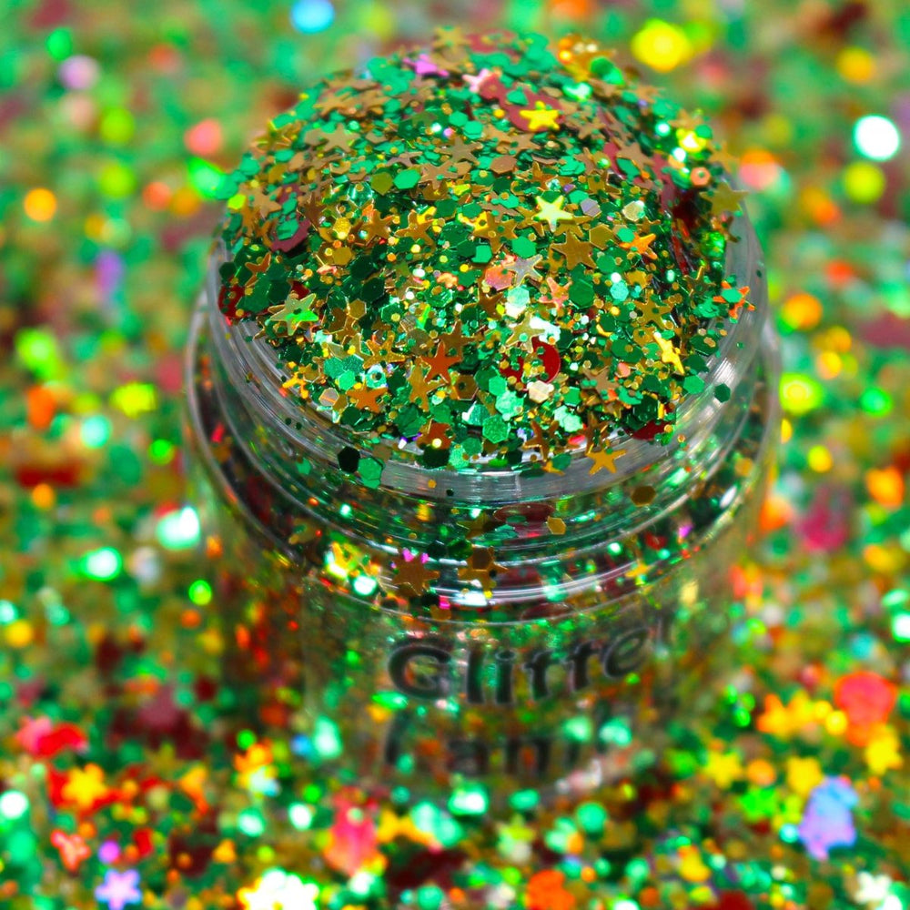 It's Not Going In Our Yard Russ...It's Going In Our Living Room Glitter. National Lampoons Christmas vacation Glitter by GlitterLambs.com