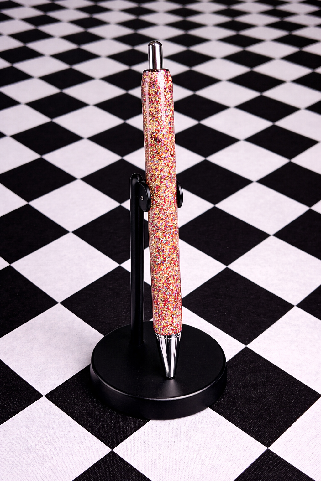 Glitter Pen made by Gilded Glitter Studio using Glitter Lambs Glitter "Tis The Season To Be Spooky"