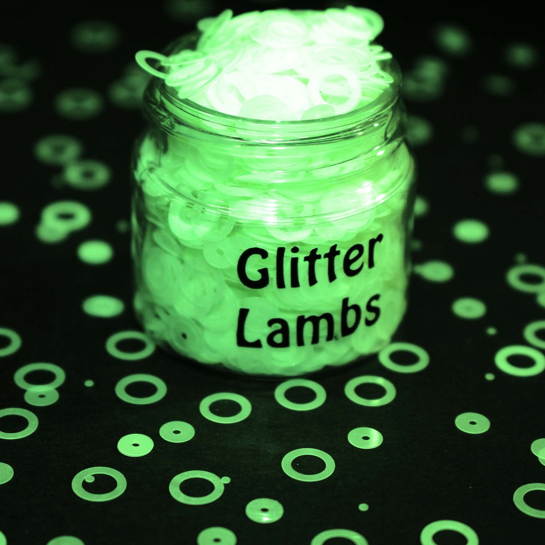 Radioactive Poison (Glow In The Dark) Skull Head Glitter 8mm – Glitter Lambs
